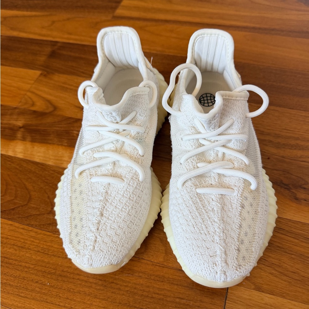 Adidas Yeezy Boost 350 V2 “Triple White / Cream White” Size US 4.5 / EU 36 2022